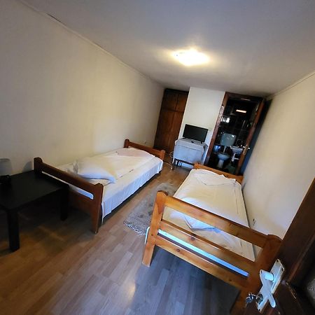Hotel Betty Panzio Miercurea Ciuc Exterior foto
