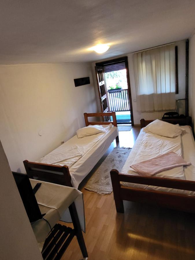 Hotel Betty Panzio Miercurea Ciuc Exterior foto